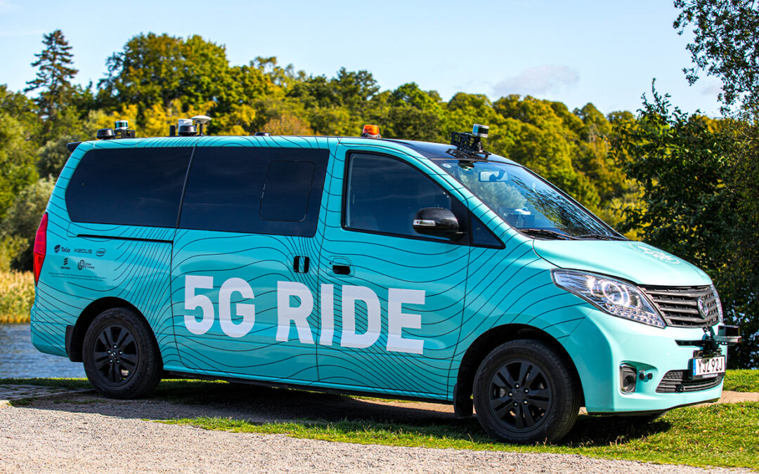5G-powered self-driving, electric minibus premiere at Royal Djurgården
